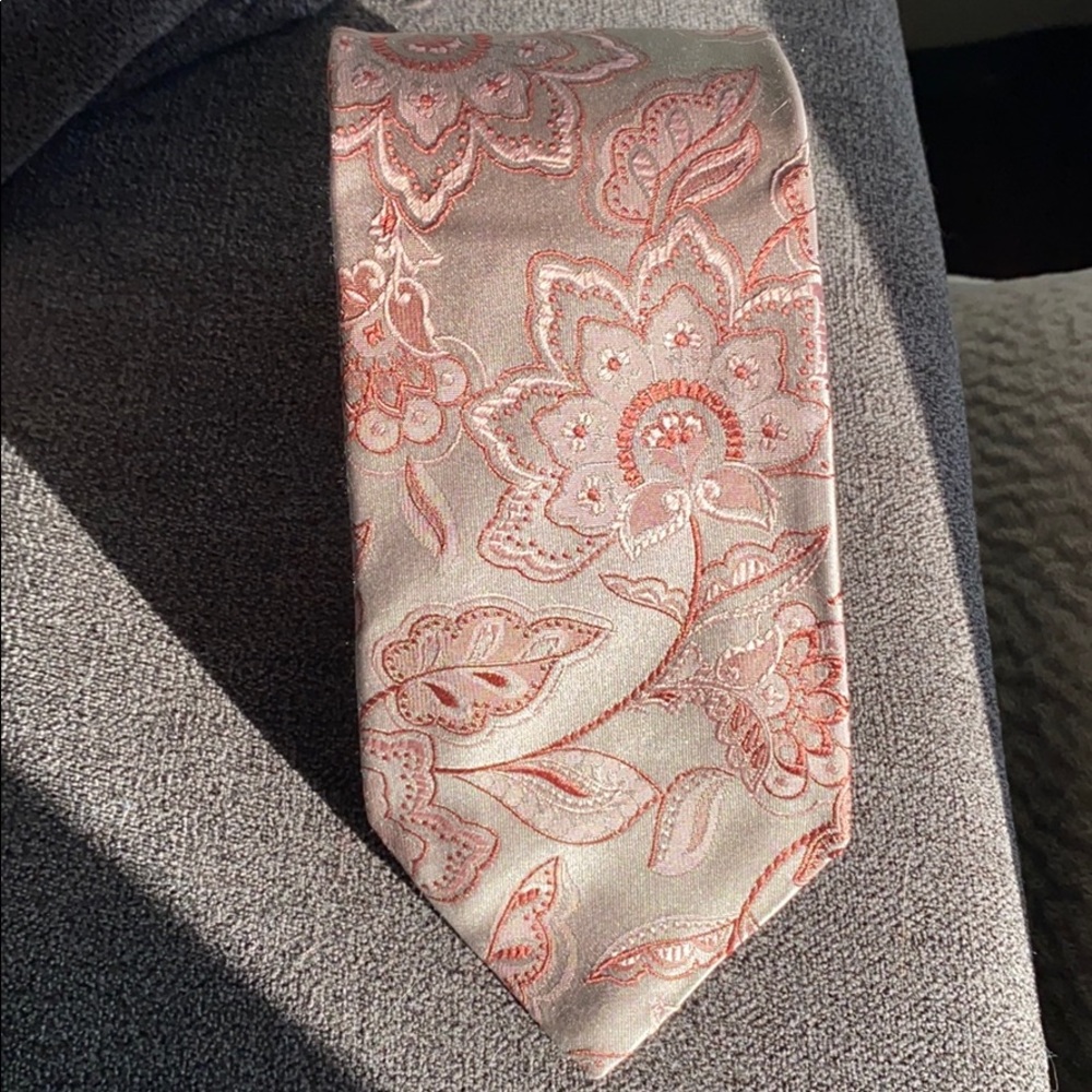Tie